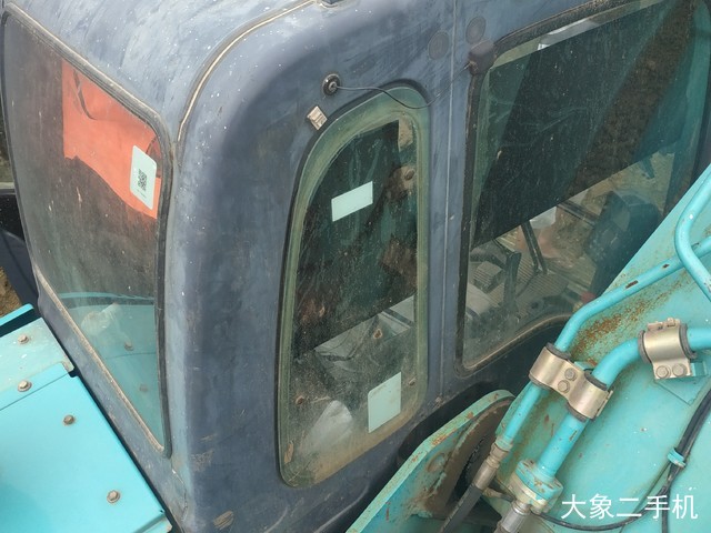 神钢 SK260LC-8 挖掘机