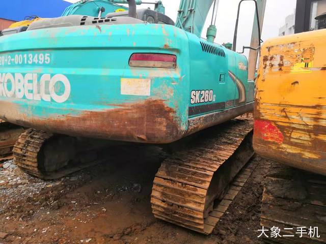 神钢 SK260LC-8 挖掘机