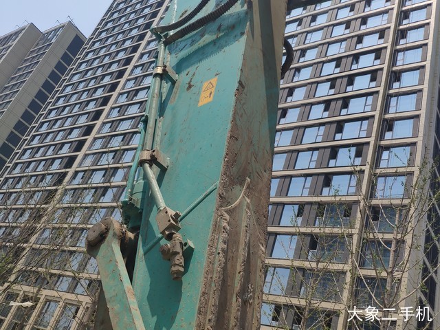 神钢 SK260LC-8 挖掘机