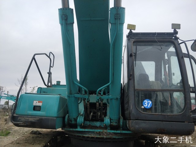 神钢 SK480LC-8 挖掘机