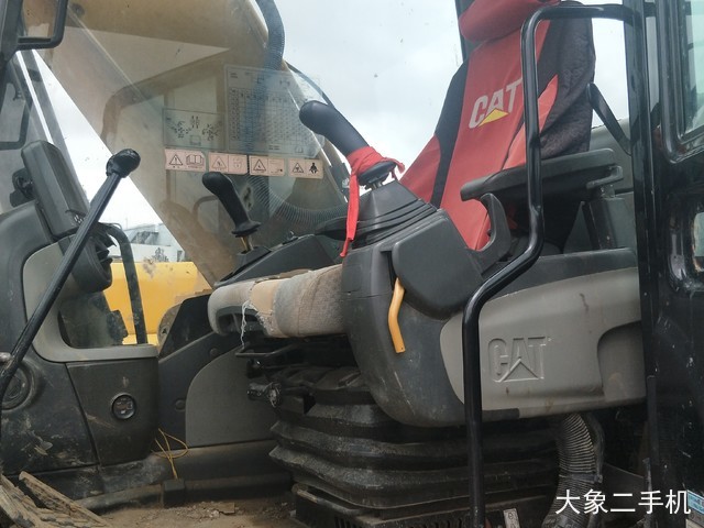 卡特彼勒 325D 挖掘机