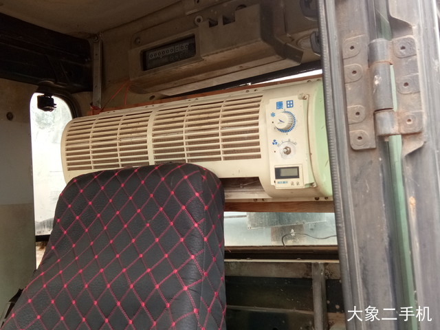 现代 R265LC-7 挖掘机