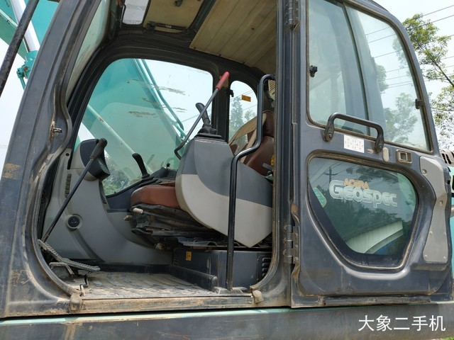 神钢 SK260LC-8 挖掘机