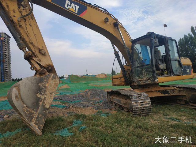 卡特彼勒 323D 挖掘机