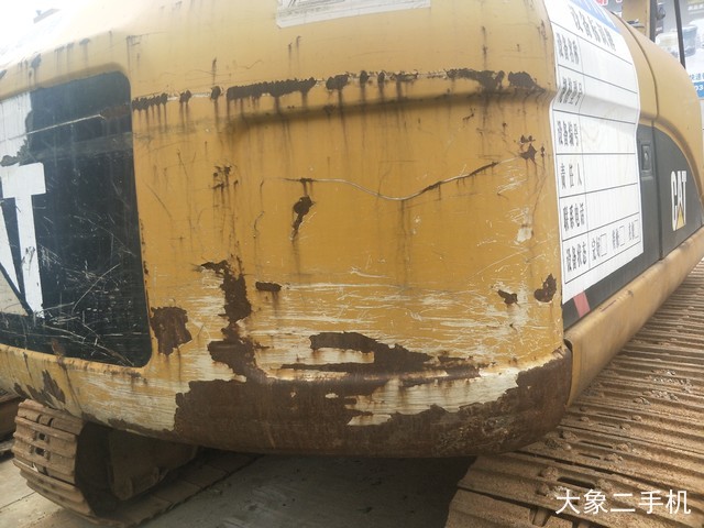 卡特彼勒 323DL 挖掘机