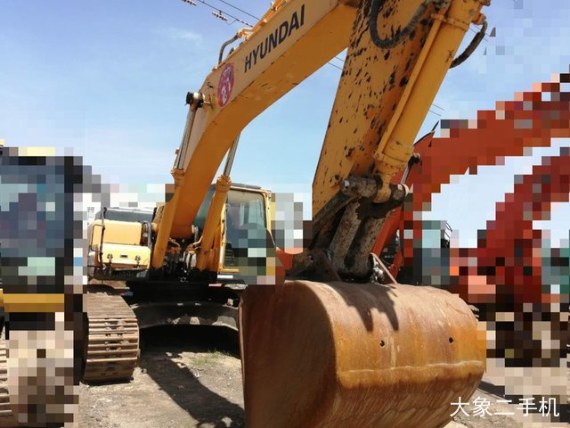 现代 R385LC-9T 挖掘机