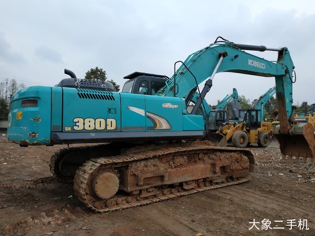 神钢 SK380D-8 挖掘机