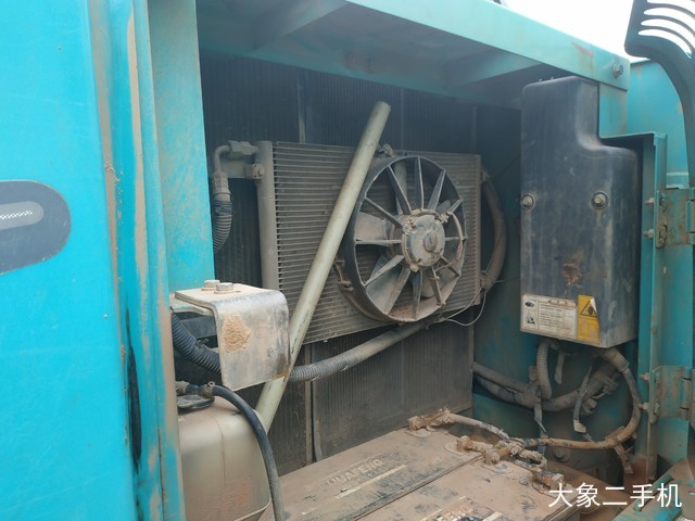 神钢 SK260LC-8 挖掘机