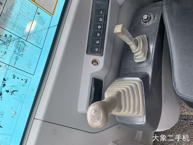 山河智能 SWE80E 挖掘机