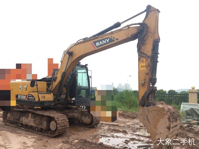 三一重工 SY135C 挖掘机