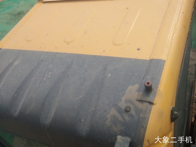沃尔沃 EC210 挖掘机