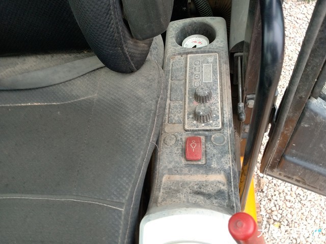 杰西博 JS130LC 挖掘机