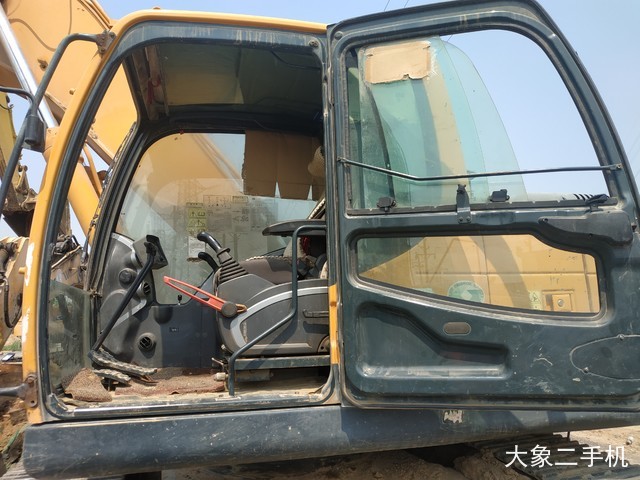 现代 R275LC-9T 挖掘机