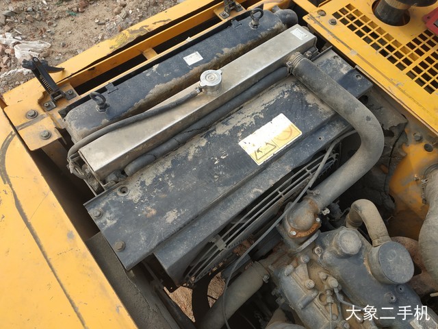 现代 R215-7 挖掘机