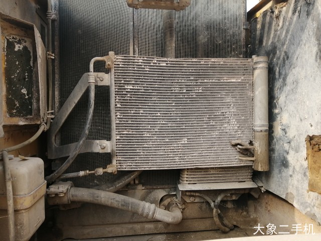 小松 PC200-8 挖掘机