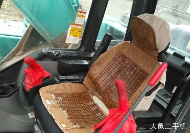 神钢 SK350LC-8 挖掘机