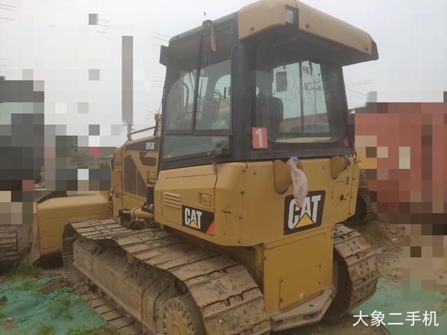 卡特彼勒 D5K 推土机