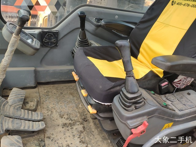 沃尔沃 EC290BLC 挖掘机