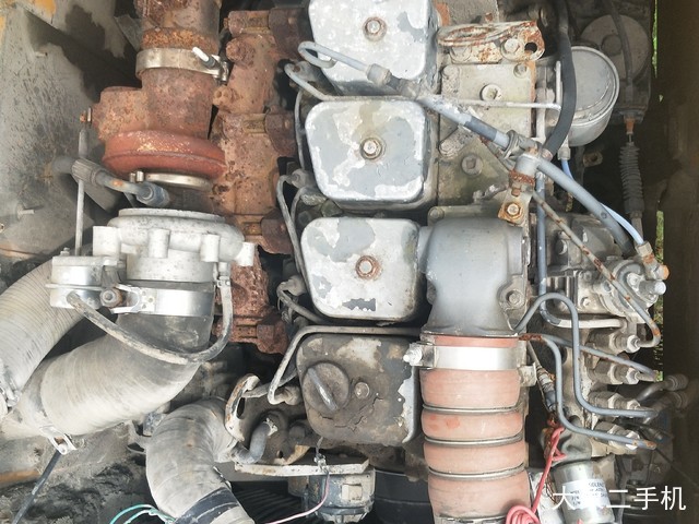 现代 R150LC-7 挖掘机