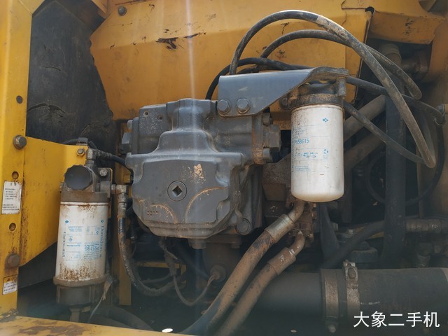 小松 PC200-8 挖掘机