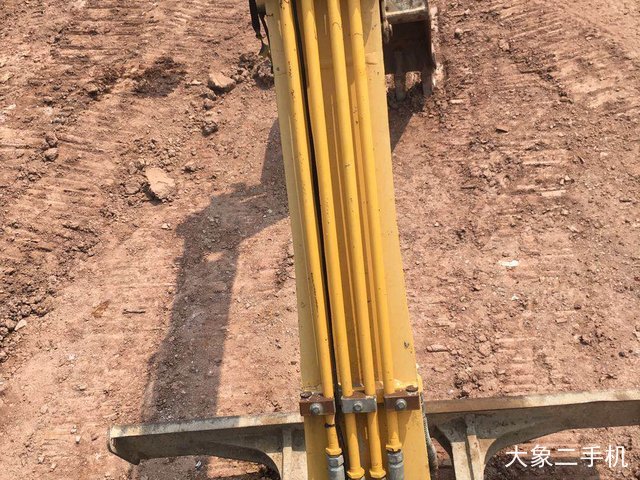 山东临工 LG660 挖掘机