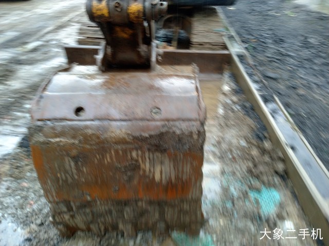 现代 R80-7 挖掘机