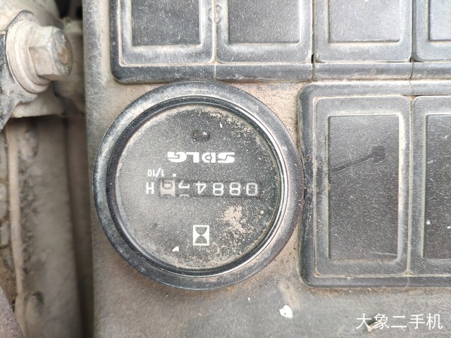 山东临工 LG6210 挖掘机