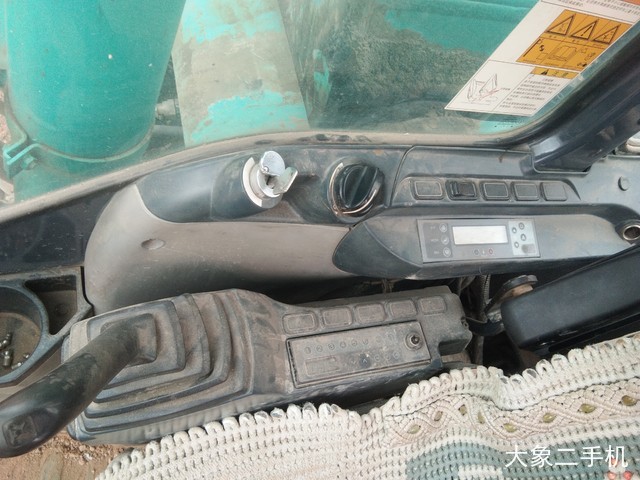 神钢 SK260LC-8 挖掘机