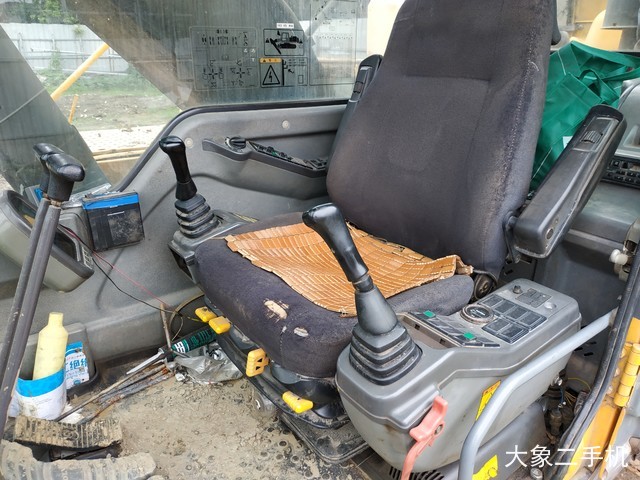 沃尔沃 EC210BLC 挖掘机