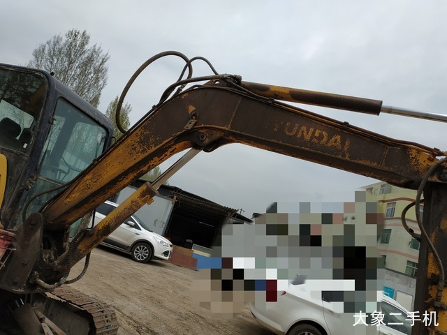 现代 R60-7 挖掘机