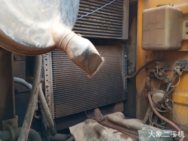 山重建机 JCM936D 挖掘机