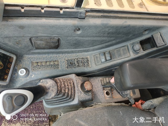 现代 R60-9 挖掘机