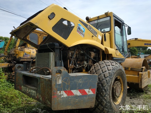 山推 SR20M 压路机