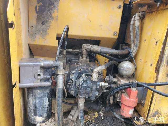 徐工 XE135B 挖掘机