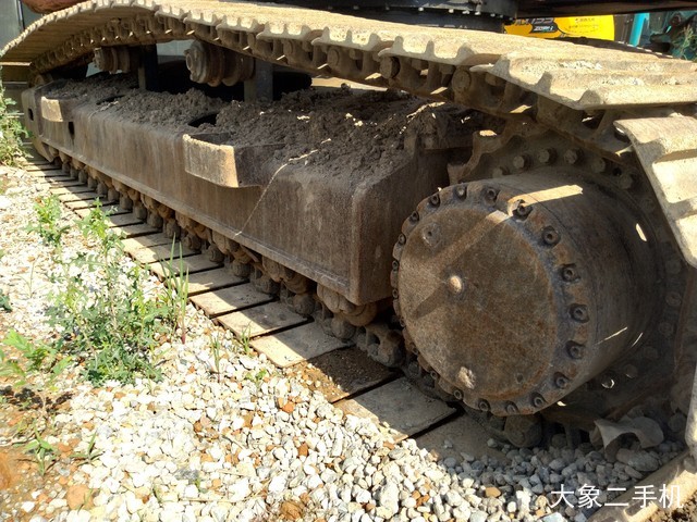 斗山 DX260LC 挖掘机