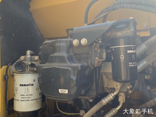 小松 PC240LC-8M0 挖掘机