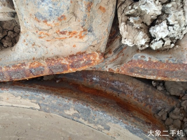 卡特彼勒 323DL 挖掘机