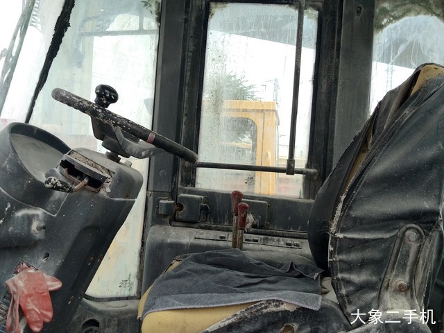 山东临工 LG953 装载机