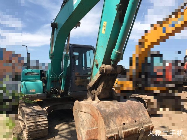 神钢 SK140LC-8 挖掘机