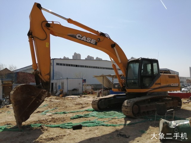 凯斯 CX240B 挖掘机