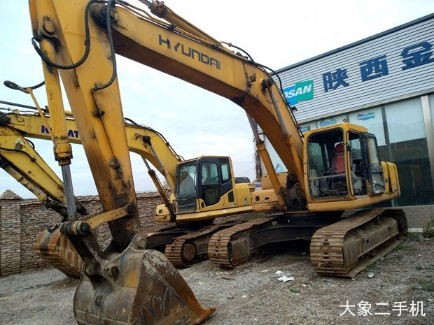 现代 R305LC-7 挖掘机