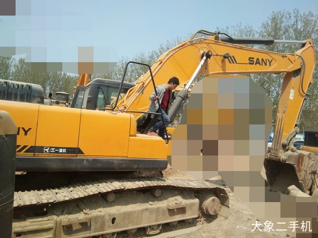 三一重工 SY285C 挖掘机