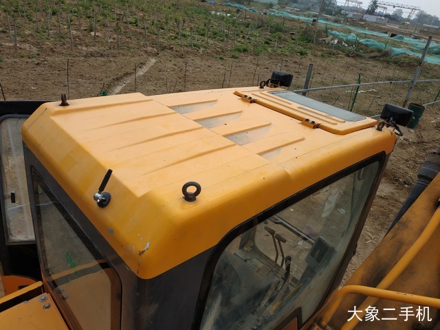 三一重工 SY285C 挖掘机