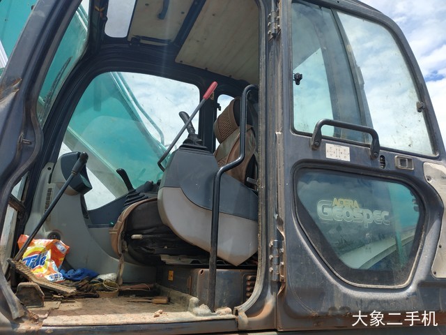 神钢 SK250-8 挖掘机