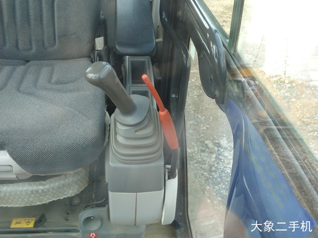 日立 ZX300-5A 挖掘机