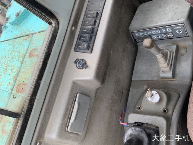 神钢 SK60-C 挖掘机