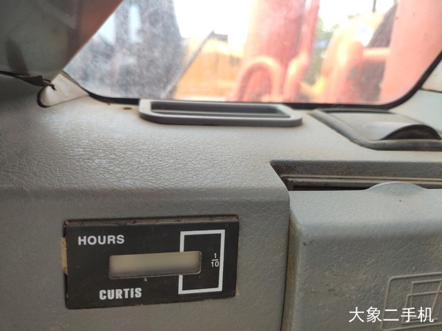 斗山 DX300LC 挖掘机