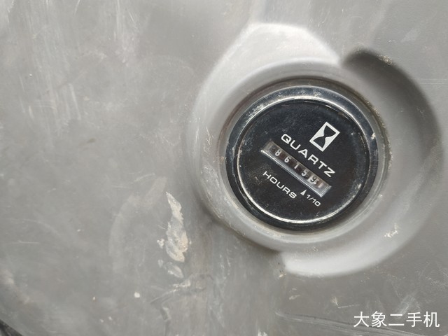 神钢 SK270D-8 挖掘机