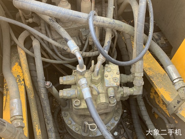 龙工 LG6225 挖掘机