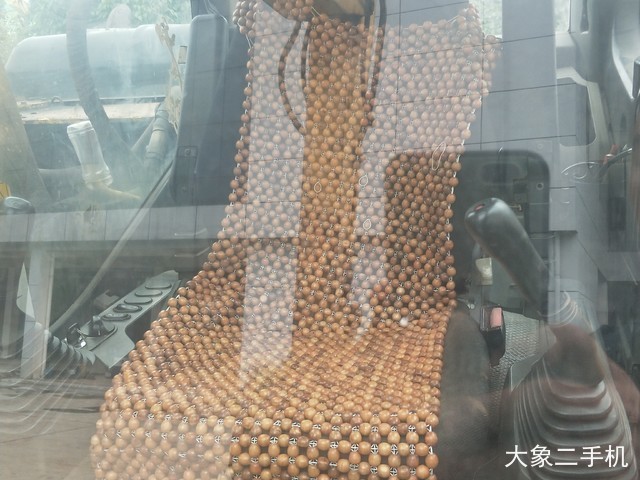 小松 PC240LC-8 挖掘机